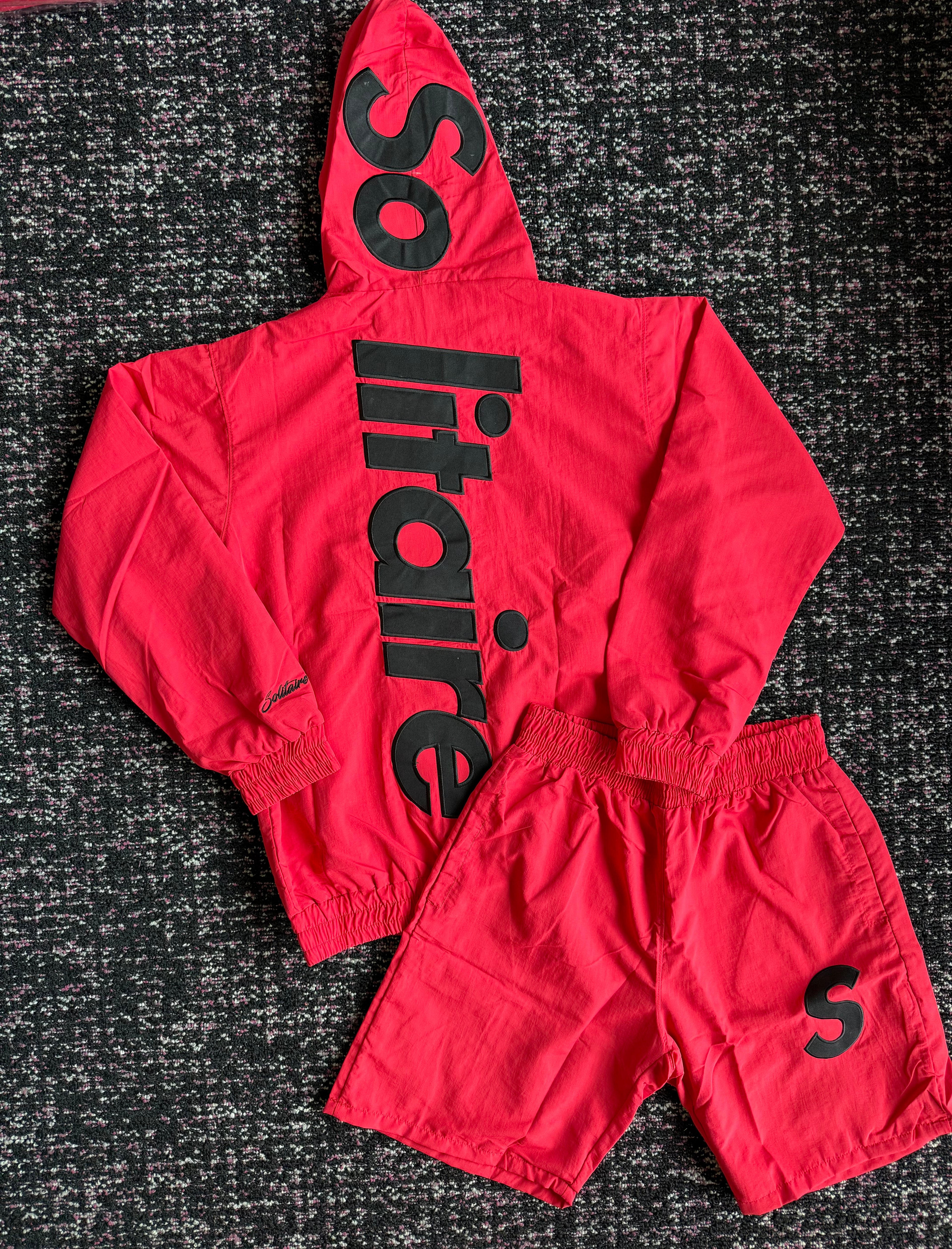 Solitaire Red Black Nylon Set