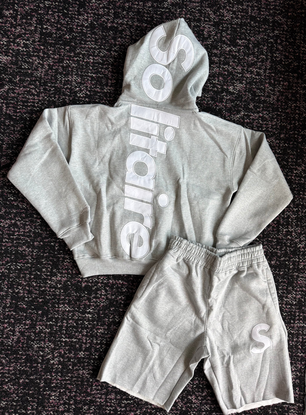 Solitaire Grey White Cotton Set