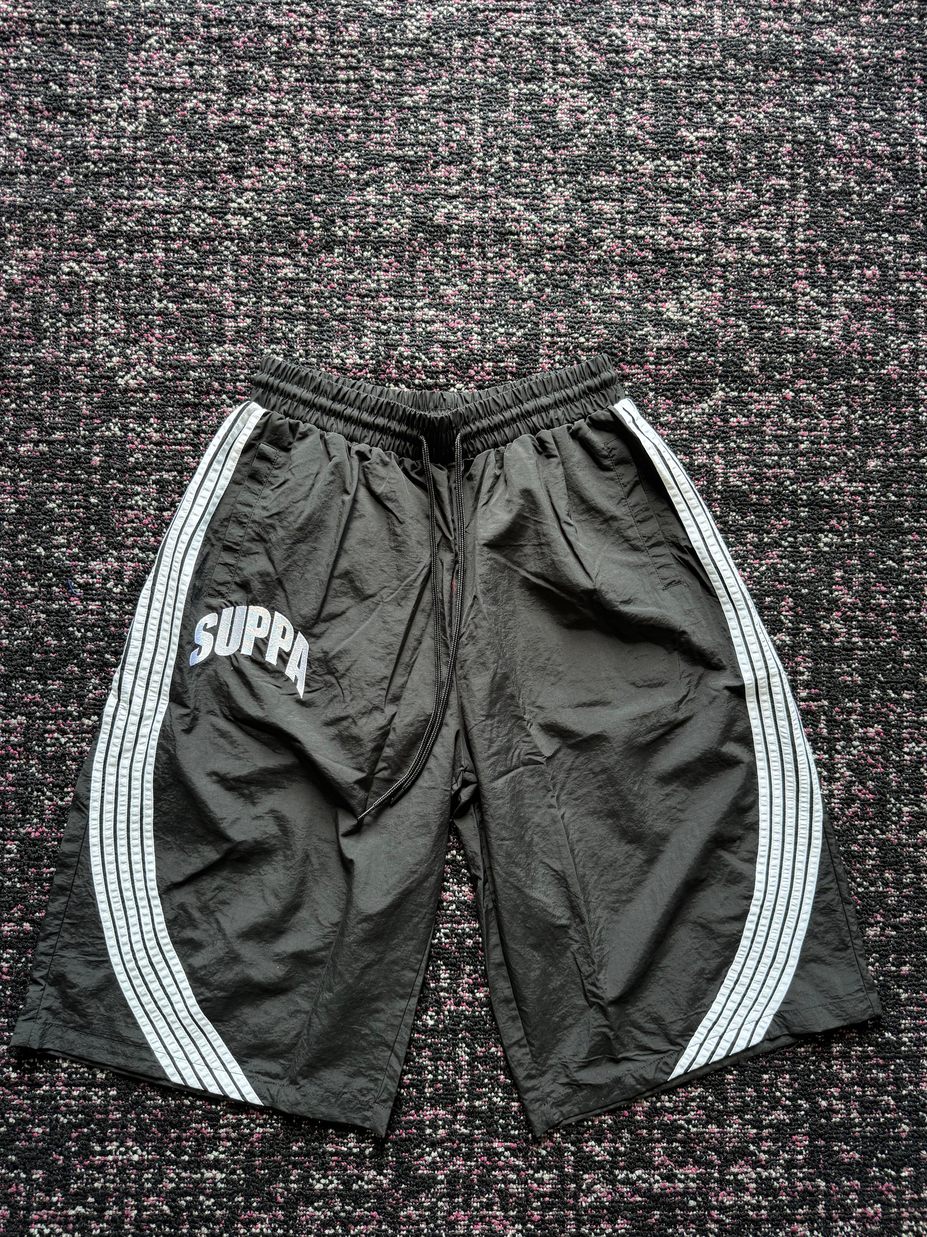 Suppa Co Black Jorts