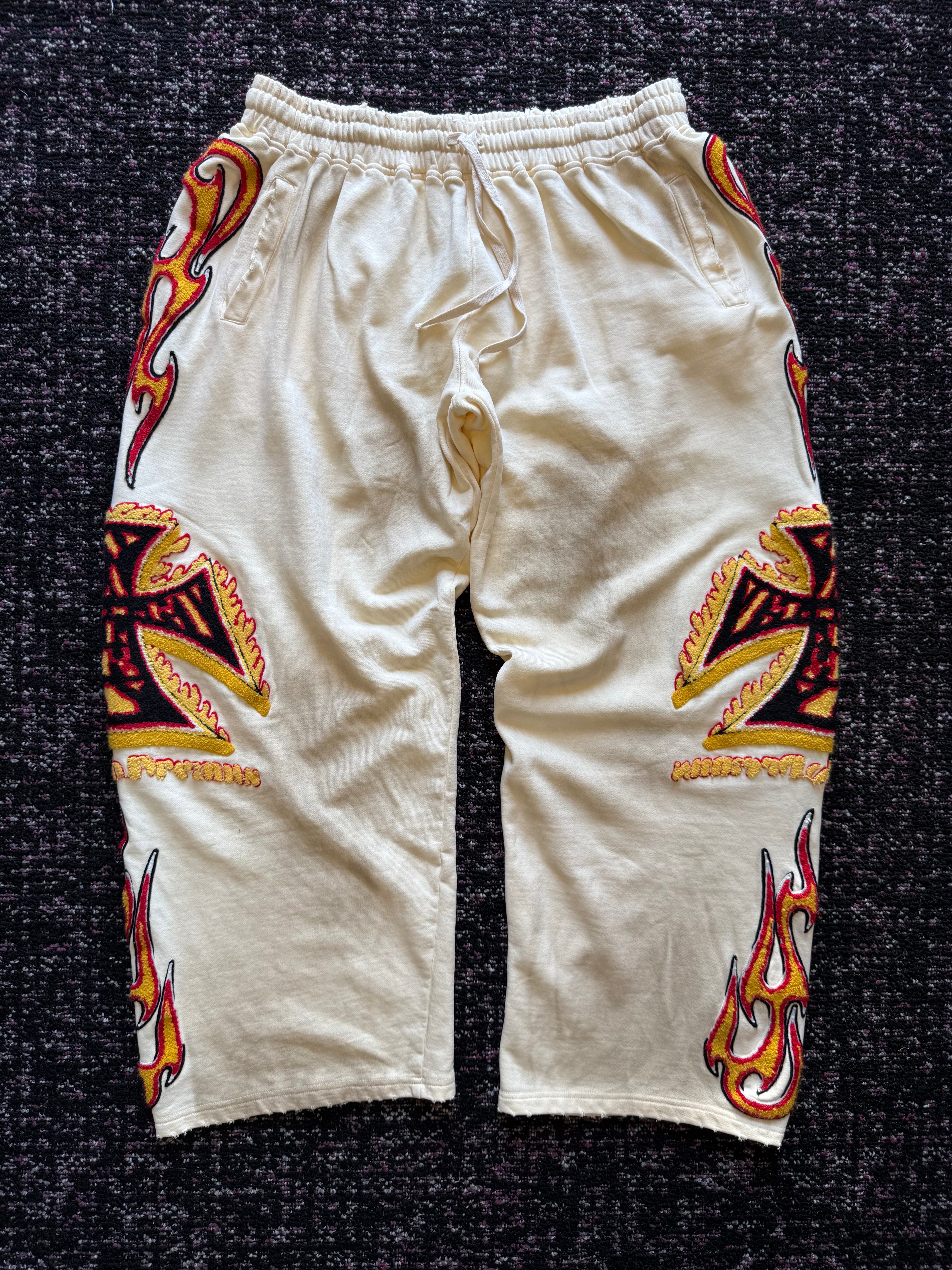 Vale Forever La Flare Sweats