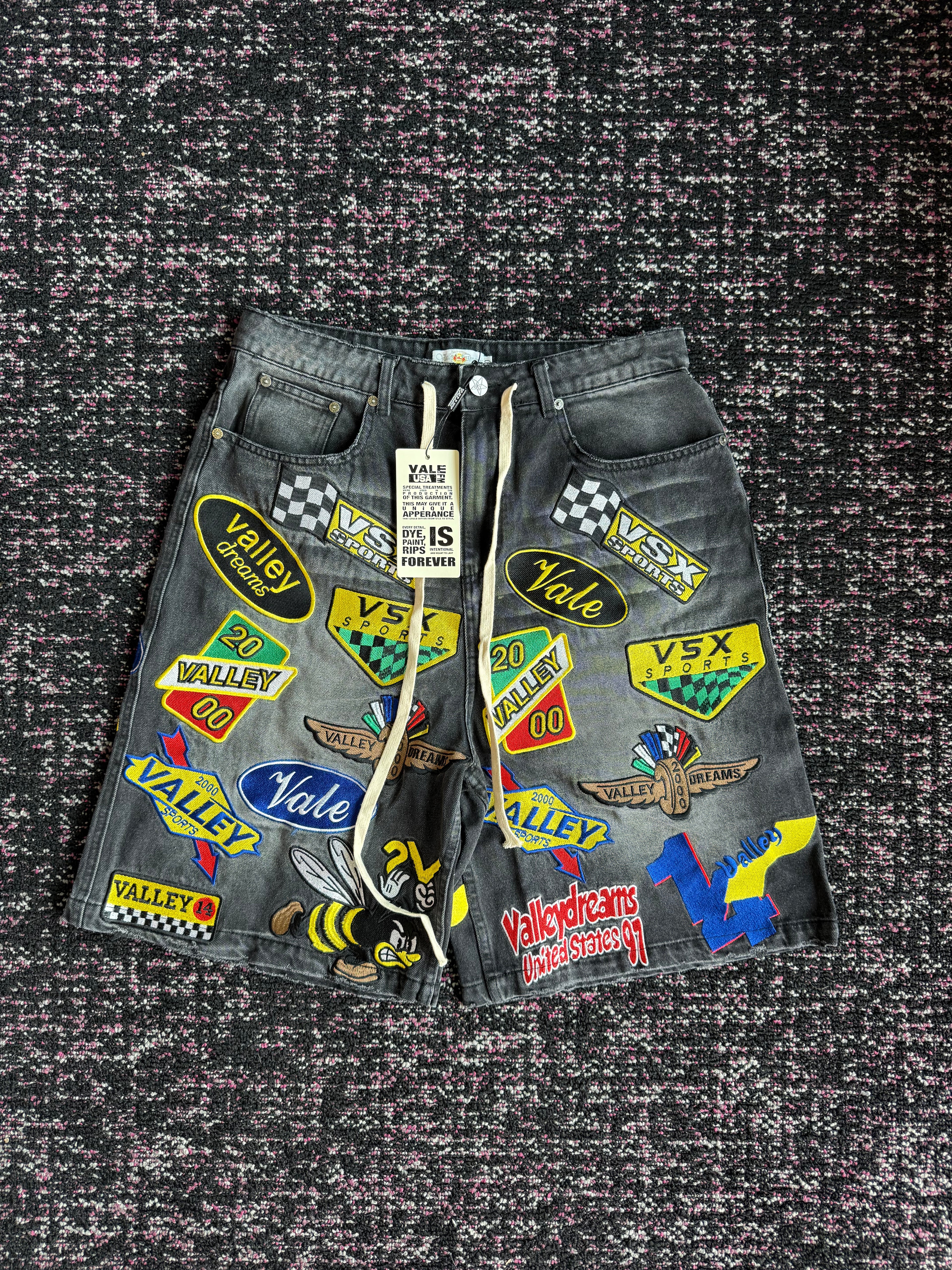 Vale Forever Passport Jorts