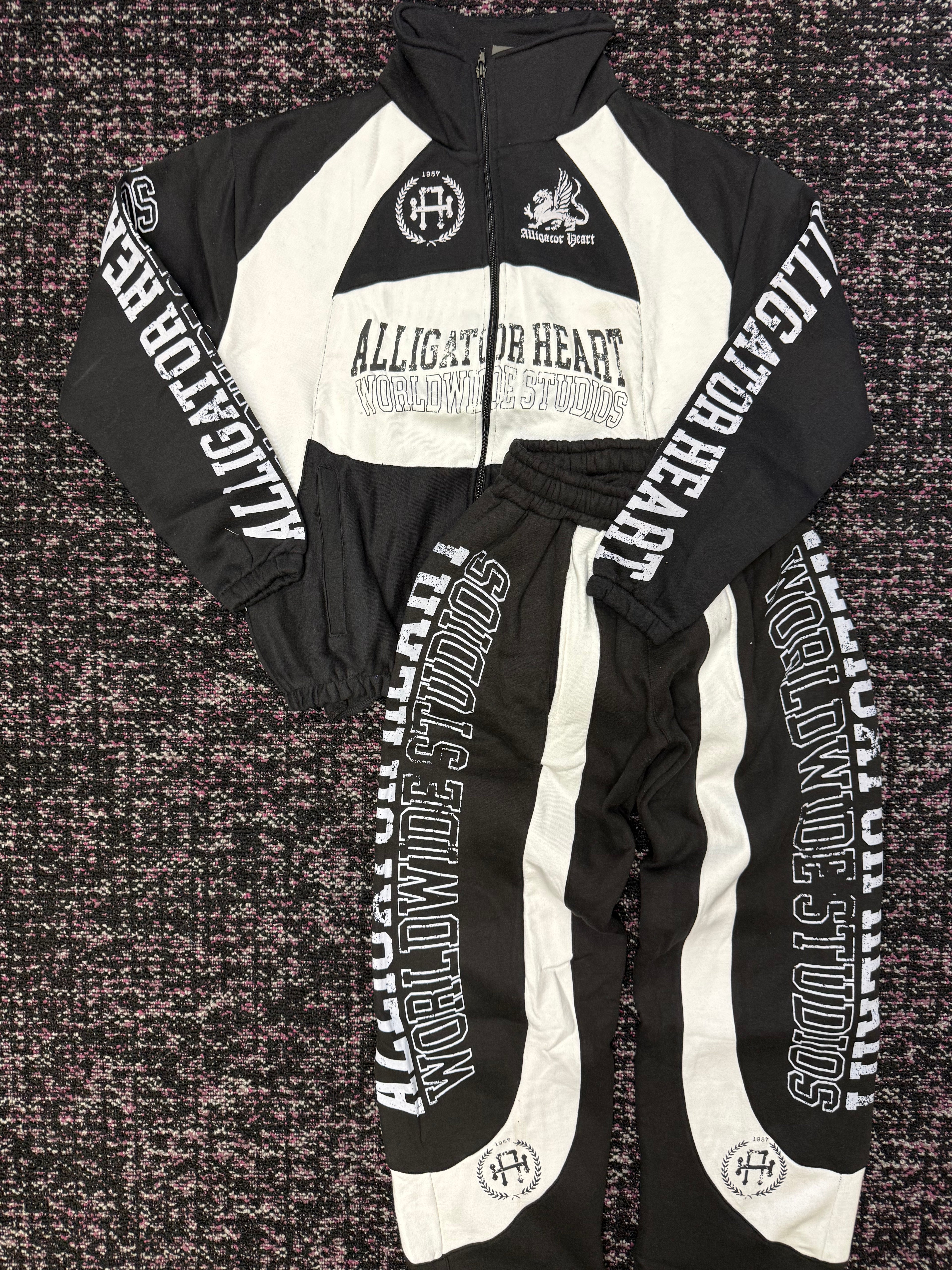 Alligator Heart Oreo Sweatsuit